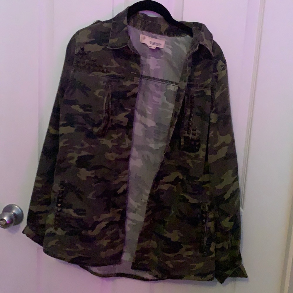 Camo studded shacket